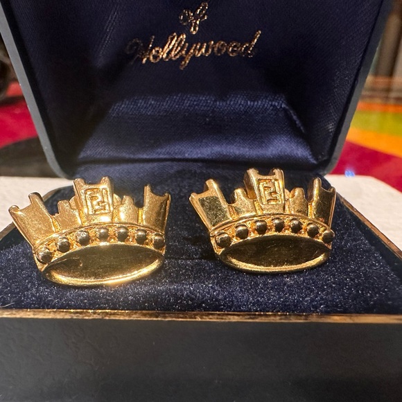 Fendi Gold Crown Vintage Stud Earrings **RARE** with Certificate of Authenticity - Picture 9 of 16